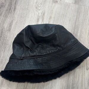 Wilson Black Faux Fur bucket hat women